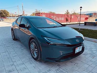 нехия 2: Toyota Prius: 2023 г., 2 л, Вариатор, Гибрид, Хэтчбэк — 8