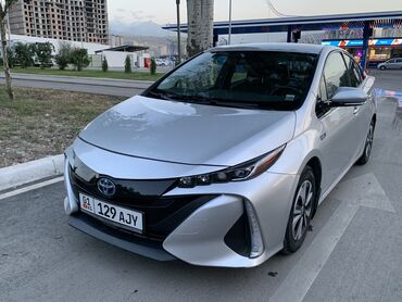 рассрочка авто без первоначального взноса: Toyota Prius: 2018 г., 1.8 л, Автомат, Электромобиль, Хэтчбэк