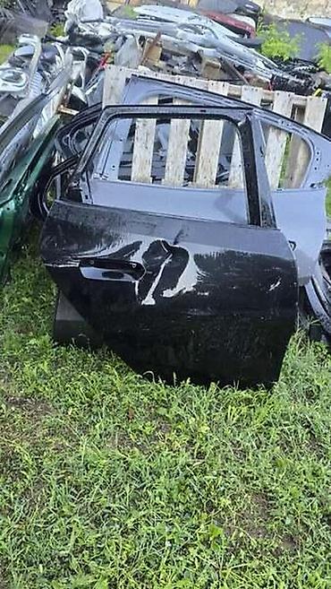 russka: ZADNJA DESNA VRATA ZA BMW 214, 216, 218 . | BMW 2 zadnja desna — 1
