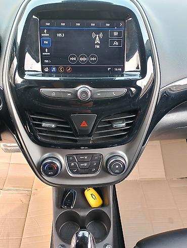 Chevrolet: Chevrolet Spark: 2019 г., 1 л, Вариатор, Бензин, Хэтчбэк — 12