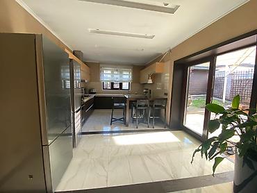 Долгосрочная аренда домов: 350 м², 5 комнат, Парковка, Амбарная, Утепленный — 19