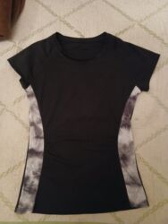 кальян баку купить: Qadın idman köynəyi - Rəng: əsasən qara, yan panellərdə boz-ağ batik