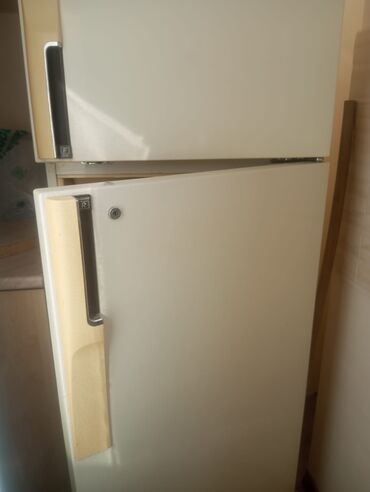 Холодильники: Б/у 2 двери Swizer Холодильник Продажа, цвет - Бежевый, Встраиваемый