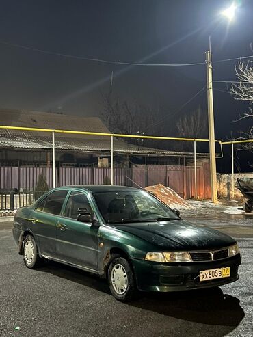 Mitsubishi: Mitsubishi Lancer: 2000 г., 1.8 л, Механика, Бензин, Седан