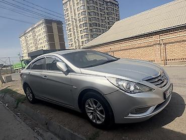 обмен 124: Hyundai Sonata: 2010 г., 2 л, Автомат, Газ, Седан — 4