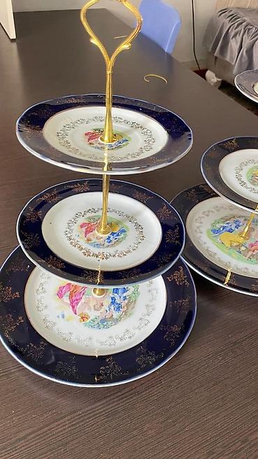 кружки чайные: Трёхъярусные сервировочные этажерки из фарфора (набор из 2 шт.) — 2