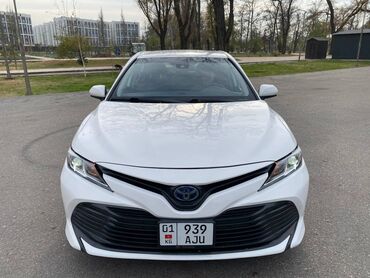 Toyota: Toyota Camry: 2019 г., 2.5 л, Автомат, Гибрид, Седан