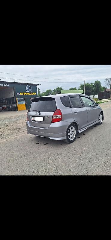сотый: Honda Fit: 2003 г., 1.3 л, Вариатор, Бензин, Хэтчбэк — 3