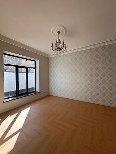 Продажа коттеджей и домов: 🏡 Продаётся просторный двухэтажный дом в Алтын Ордо Отличный вариант — 8