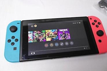 wifi modemi: Nintendo Switch, čipovana konzola u odličnom (mint) stanju. Čipovana — 7