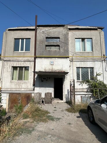 сдаю квартиру в мкр учкун: 2 комнаты, 58 м², Индивидуалка, 1 этаж, Косметический ремонт