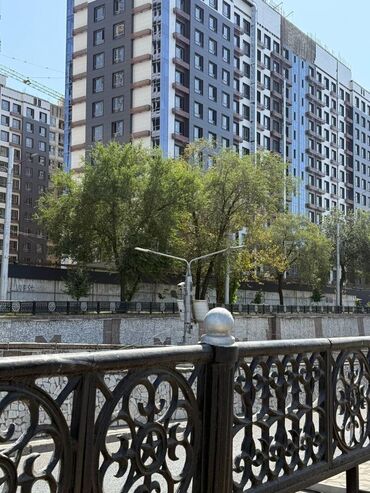 продаю участок на рассрочку: 1 комната, 43 м², Элитка, 4 этаж, ПСО (под самоотделку)