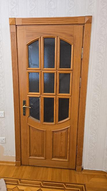 tek yatag: Taxta məxməri rəngdə otaq qapısı - Material: massiv ağac (təbii taxta — 2