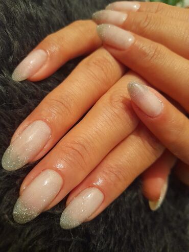 Manikür, pedikür: Manikür, Korreksiya, Dırnaq qaynağı, Tipsi, Salonda — 9