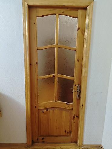 kapi: Şüşəli taxta otaq qapısı - Material: təbii ağac (şam ağacı teksturası — 5