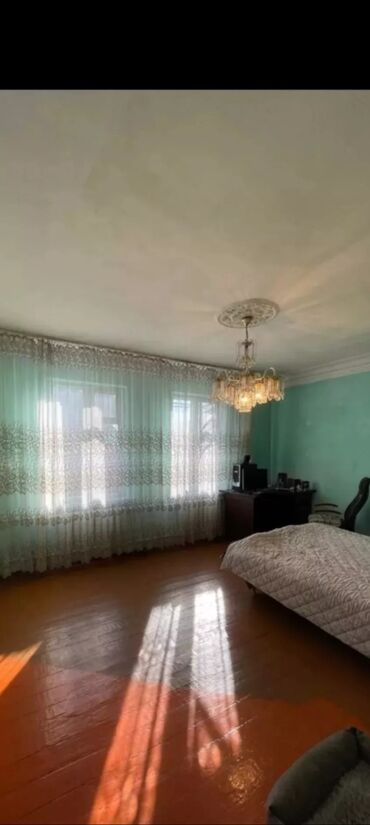дом квартира бишкек: 60 кв. м, 3 бөлмө, Унаа токтотуучу жай, Забор, тосулган