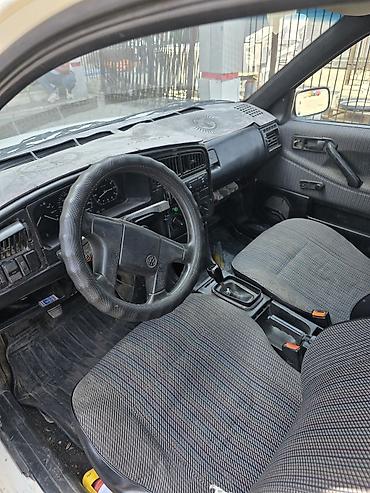 e klass: Volkswagen Passat Variant: 1992 г., 1.8 л, Механика, Бензин, Универсал — 5