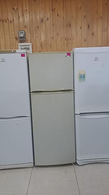 gence soyuducu: İki qapılı soyuducu - Yuxarıda dondurucu bölmə, aşağıda soyutma — 1