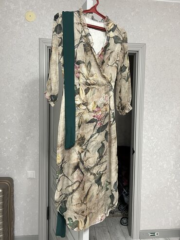 Платья: Вечернее платье, Коктейльное, Длинная модель, Шелк, С рукавами, XS (EU 34)