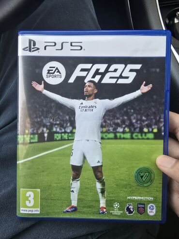 PS2 & PS1 (Sony PlayStation 2 & 1): PS5 üçün "EA Sports FC25" futbol video oyunu. Oyun idman simulyasiya