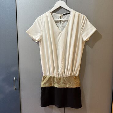 zelena haljina za maturu: S (EU 36), color - Beige, Oversize, Short sleeves