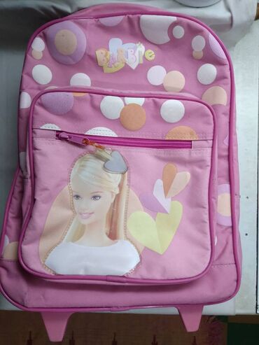 jeftine zlatne mindjuse za decu: Ranac Barbie manji vis.38, šir.29,dubina 13 cm., sa 1 velikom i 2