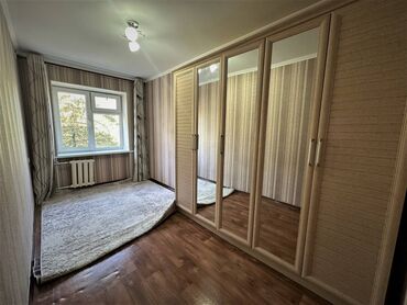 суточная квартира политех: 3 комнаты, 54 м², Хрущевка, 3 этаж, Косметический ремонт