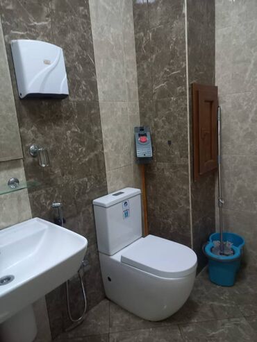 Uzunmüddətli kirayə mənzillər: Mənzil kirayə verilir tam əşyalı, 2 otaqdı (1-2 düzəlmə) 1 ci mərtəbə — 5