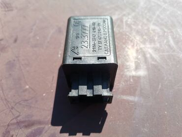 Auto delovi: Relej maglenki Lada 21213,21214 Niva, Lada 112 br.2. Polovnano — 2