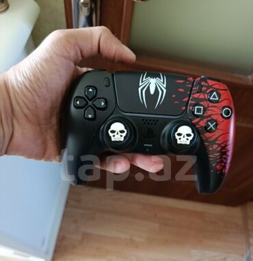 plesdeşın 5: PlayStation 5 üçün orijinal Spiderman edition pultu 
Ela vəziyyətdə