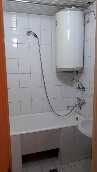 Uzunmüddətli kirayə mənzillər: Xətai metrosunun yanında yeni tikili binada, təmirli 2 otaqlı mənzilə — 9