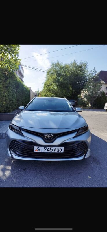 срочно продаю камри: Toyota Camry: 2018 г., 2 л, Автомат, Бензин, Седан