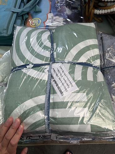 bed sheets: Постельное бельё — одоспальный комплект Состав набора: - Пододеяльник — 3