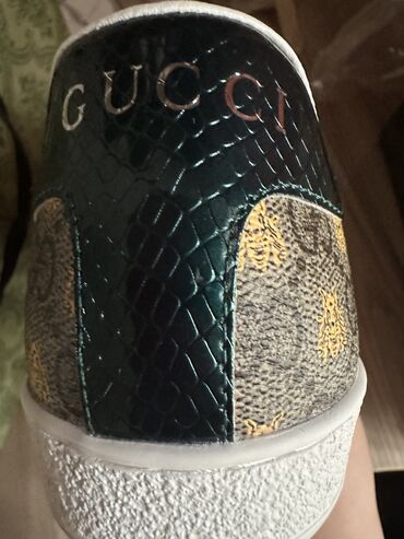 красовки гучи: Кроссовки Gucci покупали из Гуанчжоу. Размер 40 но подойдет и 41