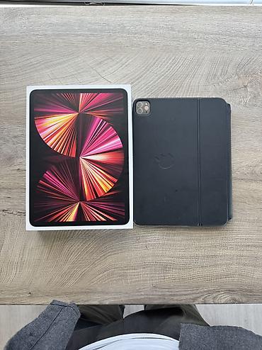 айпады бишкек: Планшет, Apple, память 128 ГБ, 11" - 12", 5G, Б/у, Классический цвет - Черный — 3