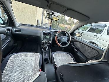 avensis 2001: Toyota Avensis: 2001 г., Бензин, Седан — 5