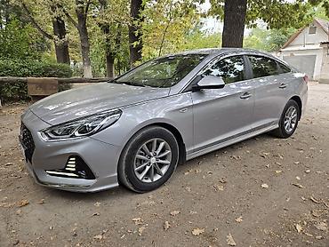 Hyundai Sonata: 2023 г., 0.2 л, Автомат, Газ, Седан