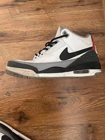 гуччи кеды: Мужские кроссовки, 41, Air Jordan, Б/у, цвет - Белый, Самовывоз — 1