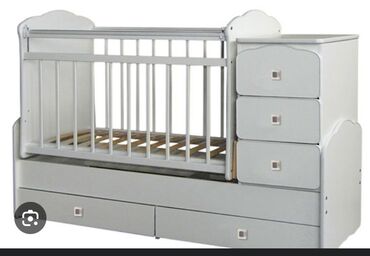 мебел табылга: Манеж керебет, Жаңы, Комоду менен, Жыгач