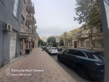 xacmaz kiraye: Bakı, 2 otaqlı, Köhnə tikili, m. İçərişəhər, 80 kv. m