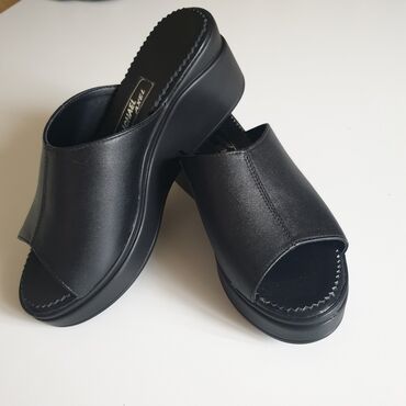 черная обувь: Натуральная кожа Качество люкс Размеры 36-40 Местная