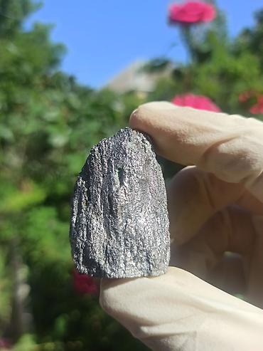 Dekorativ daşlar: Metal Tərkibli Təbii Daşların Satışı – Nadir Kolleksiya Nümunəsi 💎 Bu — 14