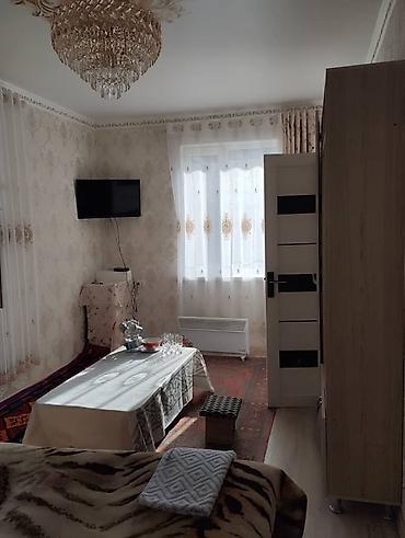 Посуточная аренда комнат: Сдаётся уютная комната для проживания.Есть 1-2 комнатные комнаты на — 7