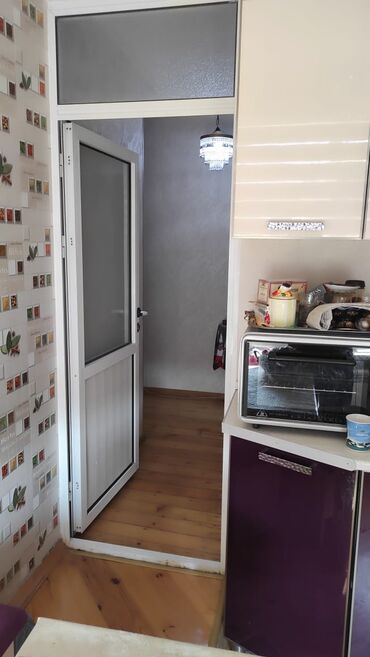 Uzunmüddətli kirayə mənzillər: Salam 7/24 zeng ve vassap aktivdi ev uzunmuddetii kiraye verilir — 13