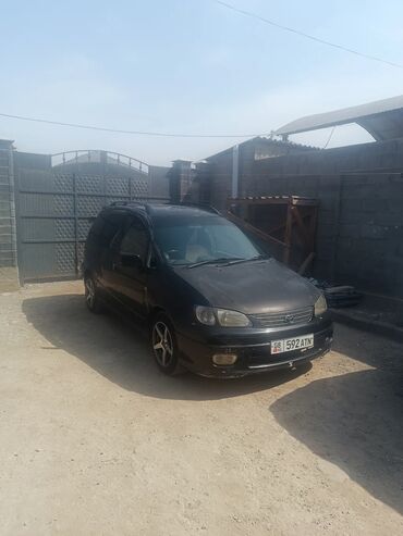 мотор кармаган: Toyota Ipsum (Verso) минивэн, правый руль, черный цвет кузова