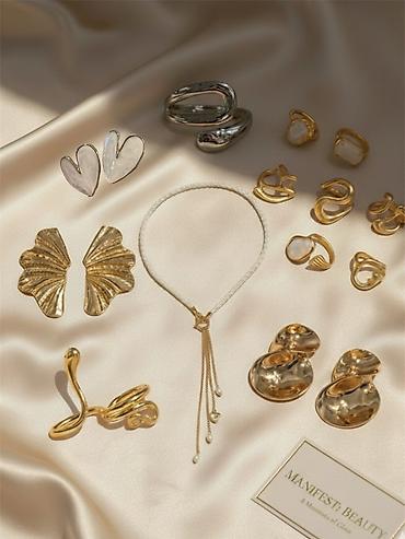 Подарки и сувениры: Подарок на 8 марта Подарок 3000+ сомов всего за 1800. Мы собрали — 3