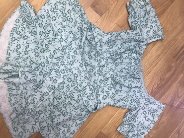 Cinslər: S-M razmerdir shortludur shortu bilinmir