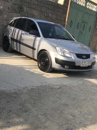 Disk təkərlər: İşlənmiş Disk təkər Kia 205 / 60 / R 15, 4 Boltlu