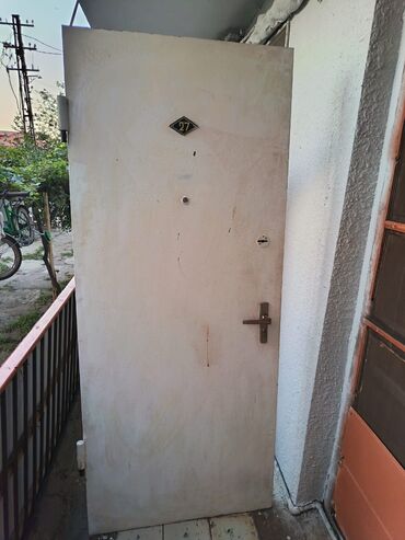 İnformatika: Blok üçün İşlənmiş Giriş qapısı Zəmanətsiz, Pulsuz quraşdırma, Ünvandan götürmə