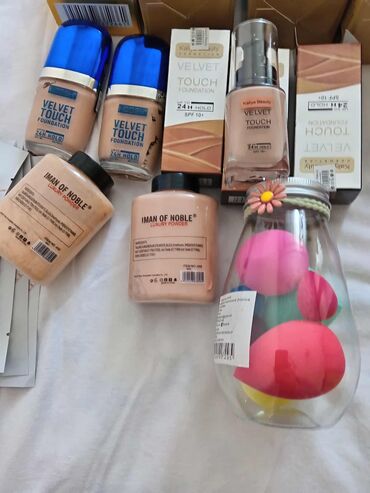 Šminka: Svašta nešto od šminke paketi i na komad. Svašta nešto mešano — 24